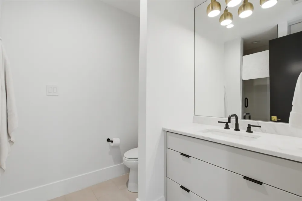 3541 Kalterra Dallas, TX 75219