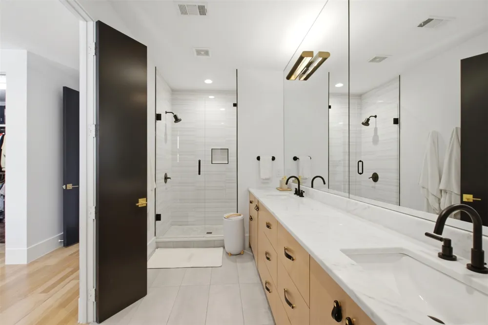 3541 Kalterra Dallas, TX 75219