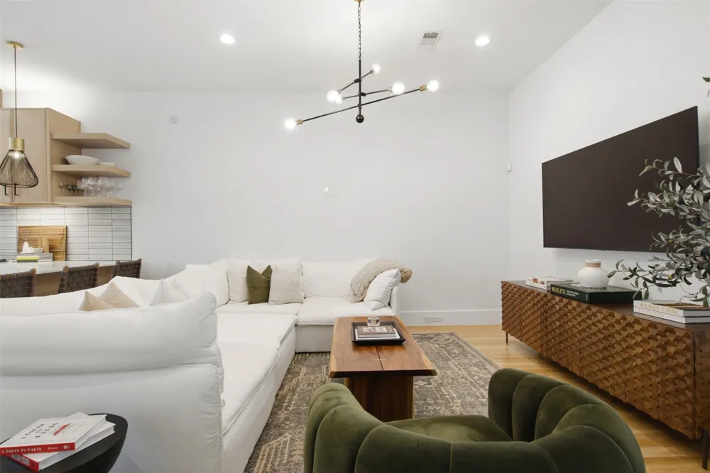 3541 Kalterra Dallas, TX 75219