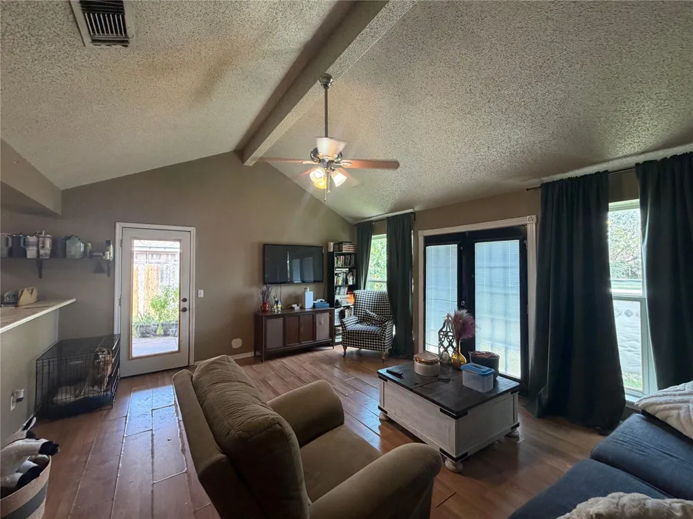 9810 Brookview Drive La Porte, TX 77571