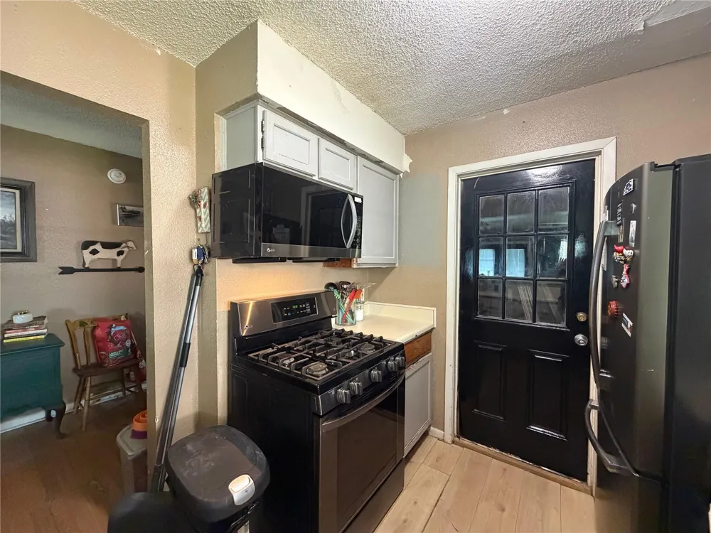 9810 Brookview Drive La Porte, TX 77571