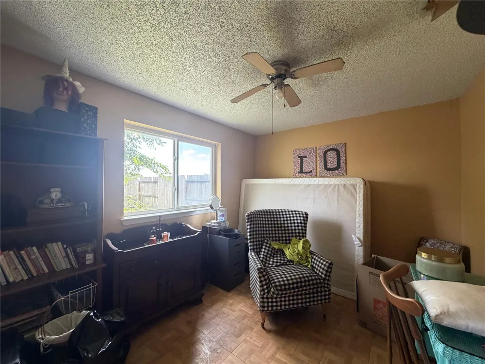 9810 Brookview Drive La Porte, TX 77571
