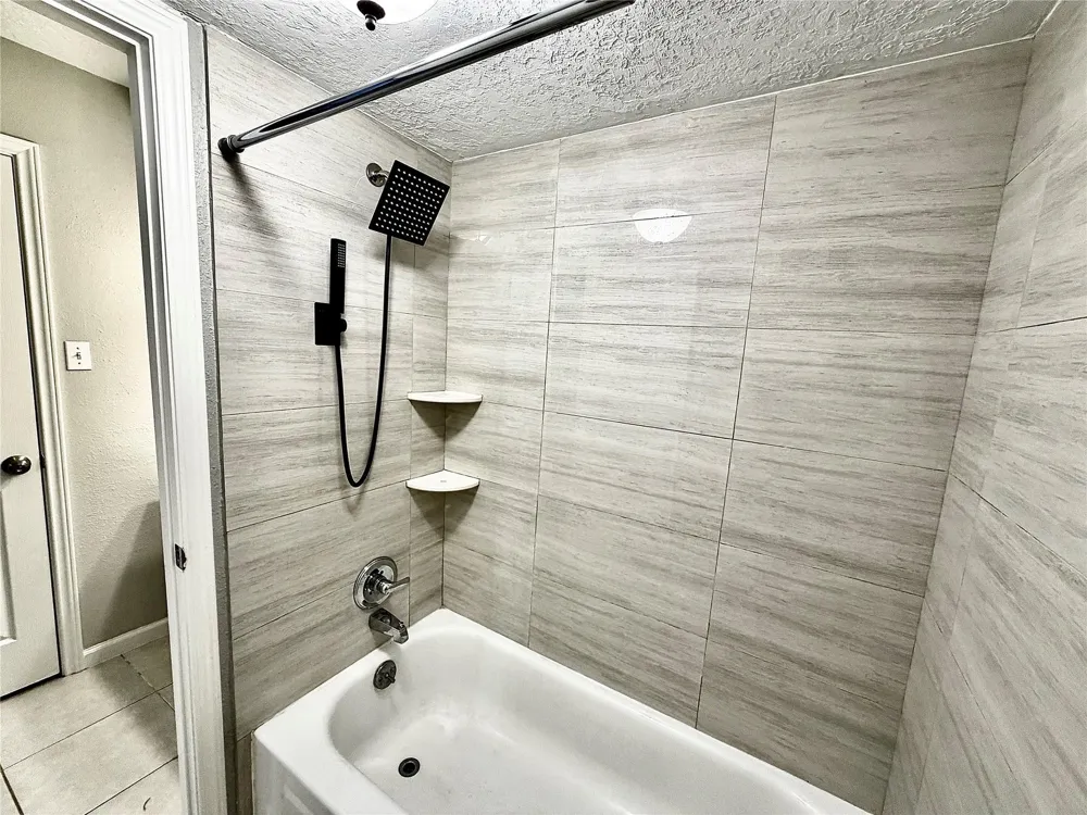 12235 W Village Drive #D Houston, TX 77039