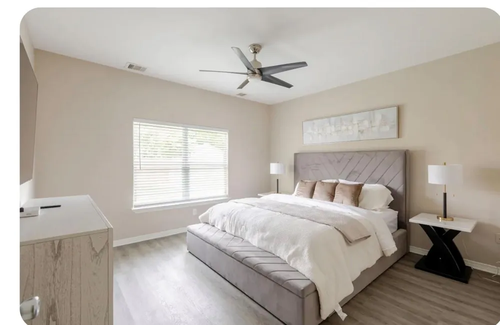 8034 Fountain Street Houston, TX 77051
