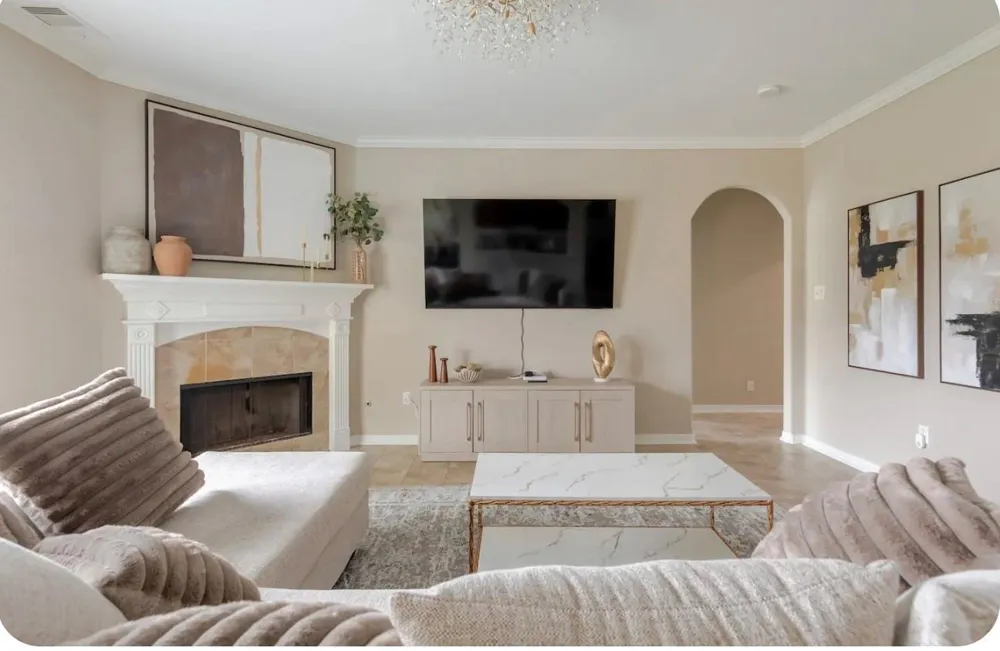 8034 Fountain Street Houston, TX 77051