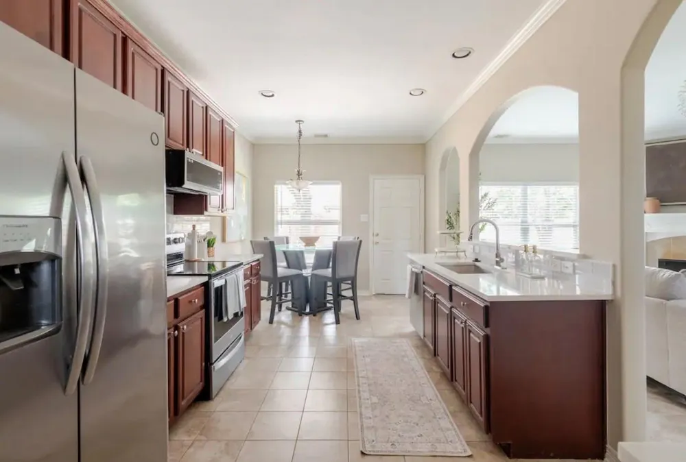 8034 Fountain Street Houston, TX 77051