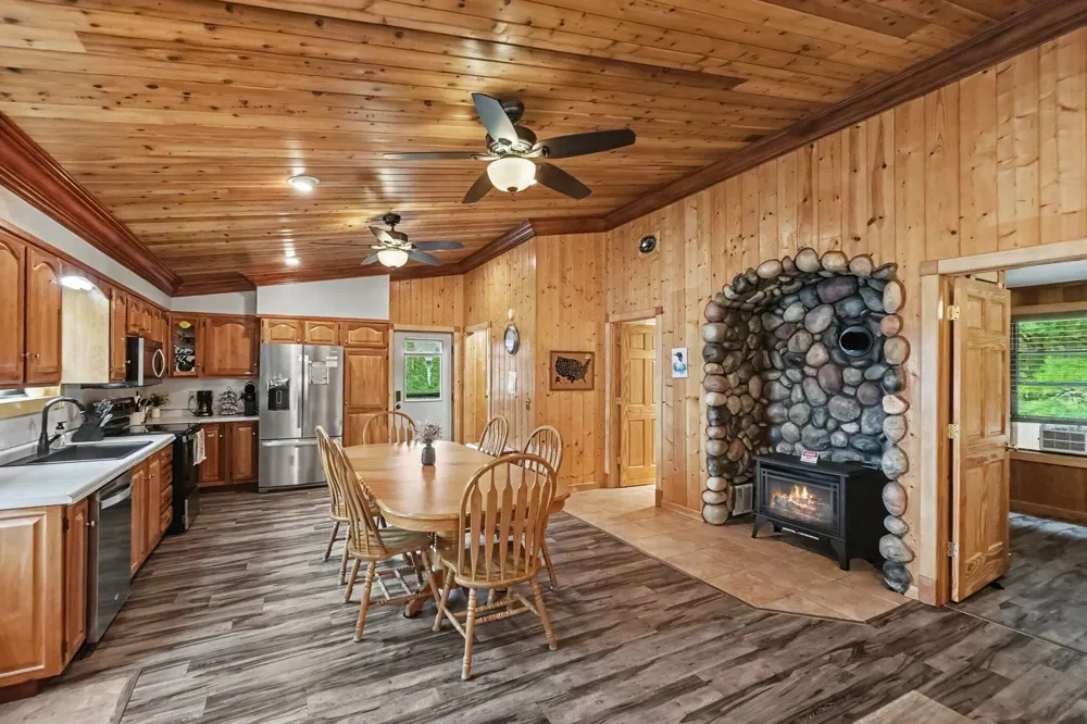 8215 S Island View Drive Newaygo, MI 49337