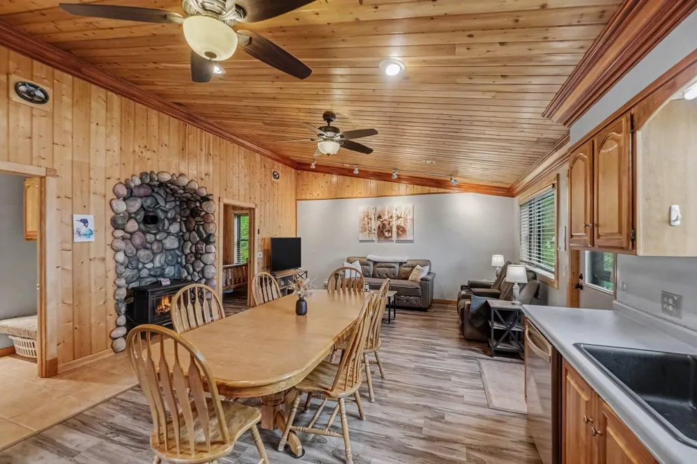 8215 S Island View Drive Newaygo, MI 49337