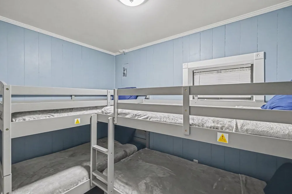 8215 S Island View Drive Newaygo, MI 49337