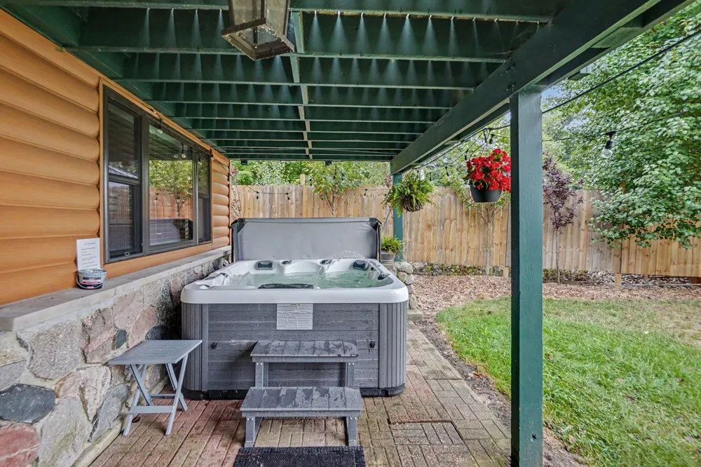8215 S Island View Drive Newaygo, MI 49337