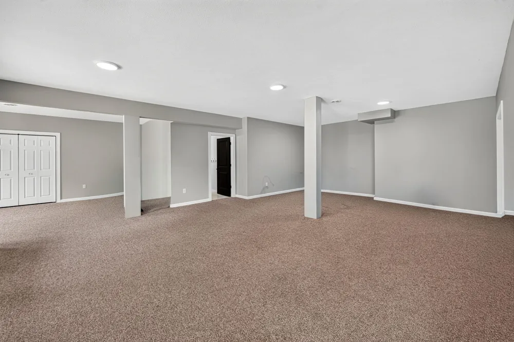 14275 Deer Path Buchanan, MI 49107