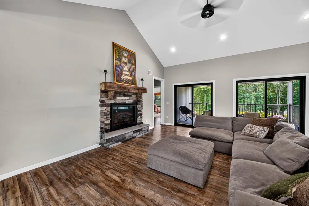 14275 Deer Path Buchanan, MI 49107