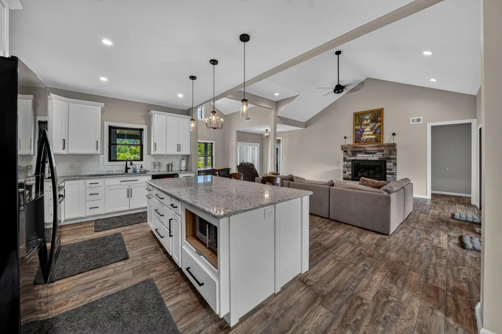 14275 Deer Path Buchanan, MI 49107