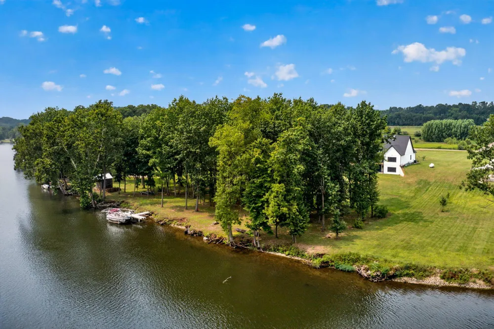 14275 Deer Path Buchanan, MI 49107