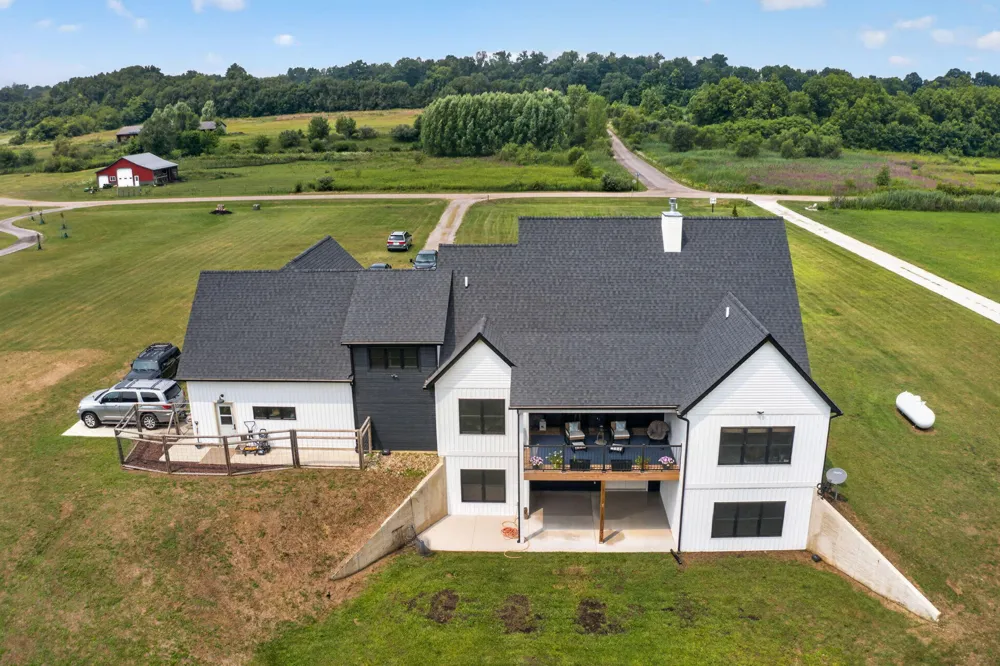 14275 Deer Path Buchanan, MI 49107