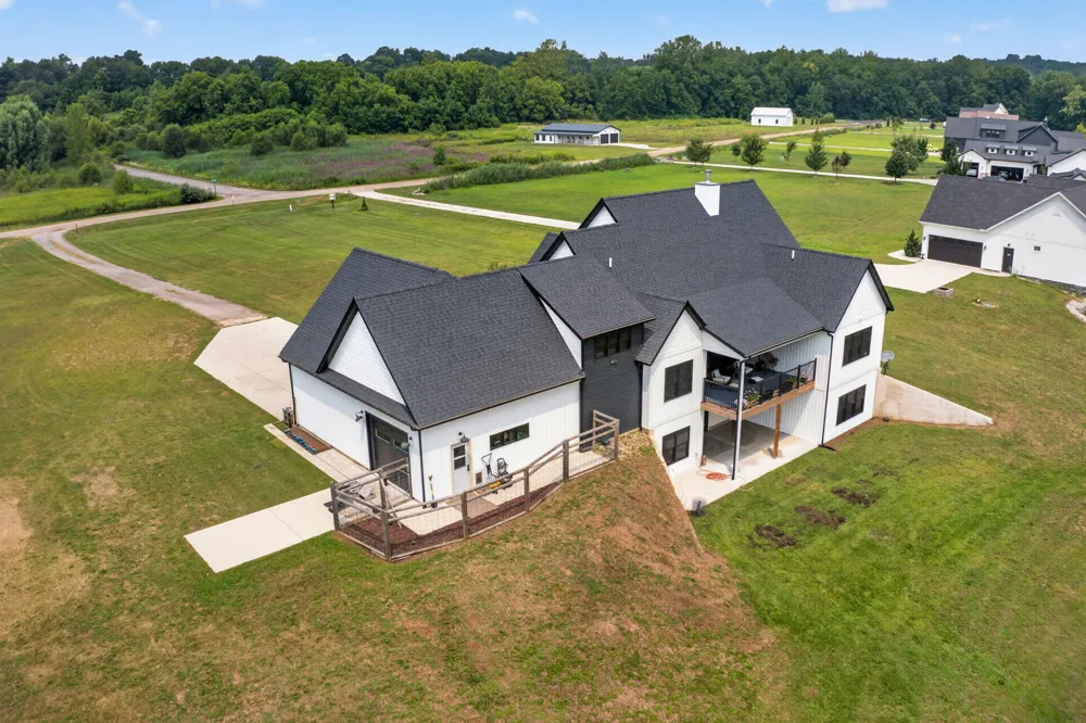 14275 Deer Path Buchanan, MI 49107