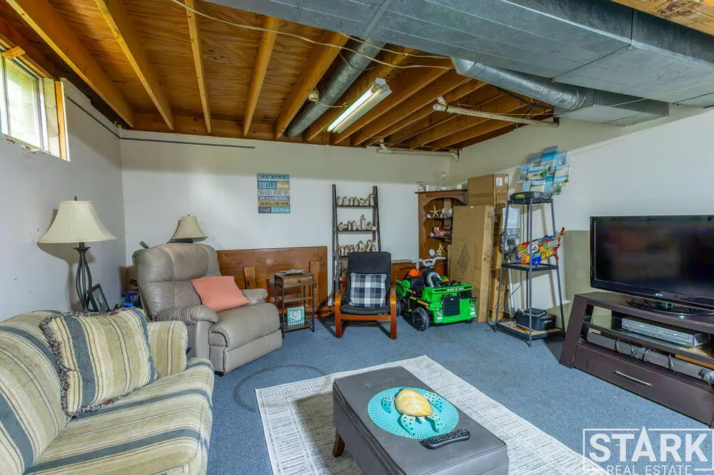 6387 Staple Road Twin Lake, MI 49457