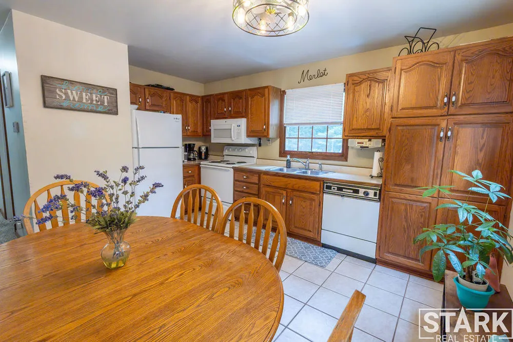 6387 Staple Road Twin Lake, MI 49457