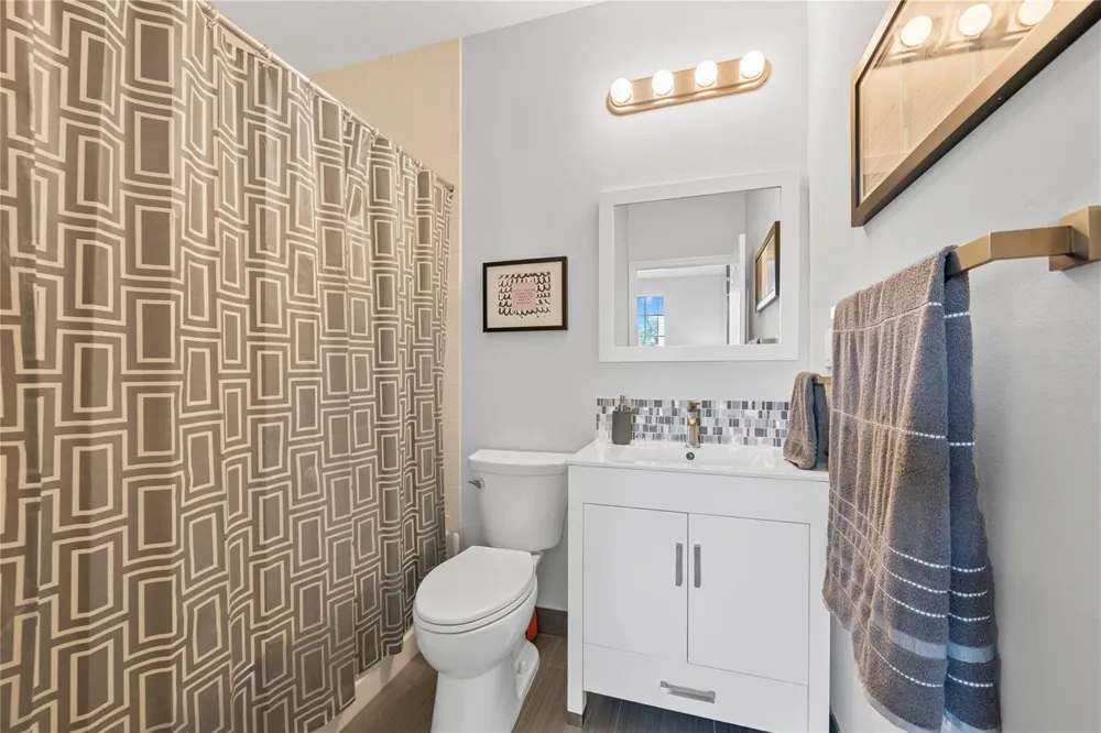 240 NE 2ND STREET #6-F Delray Beach, FL 33444
