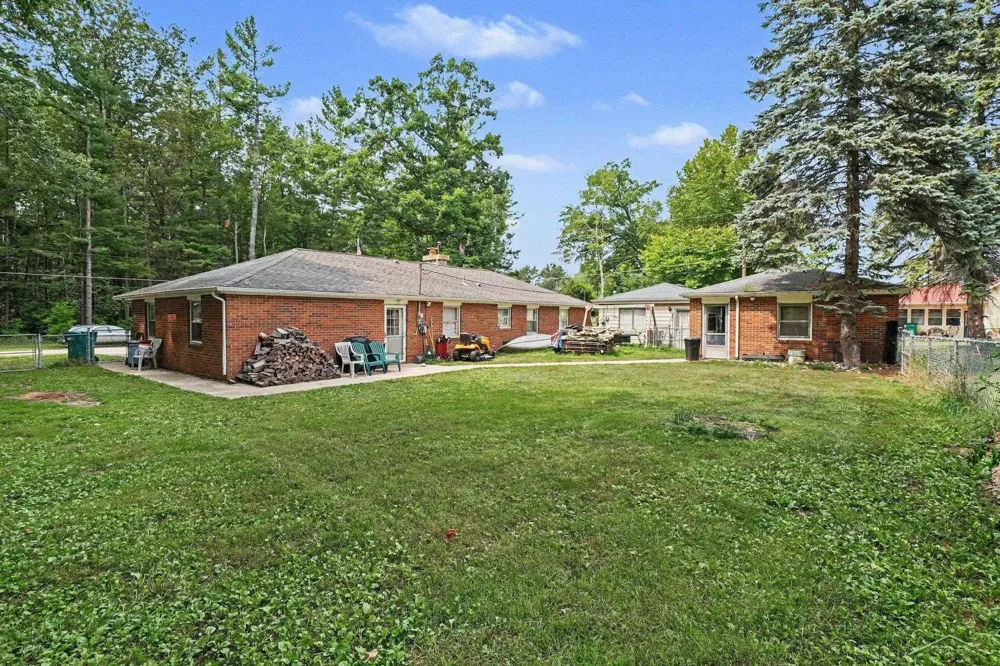 403 Apple Blossom Avenue Denton Township, MI 48651