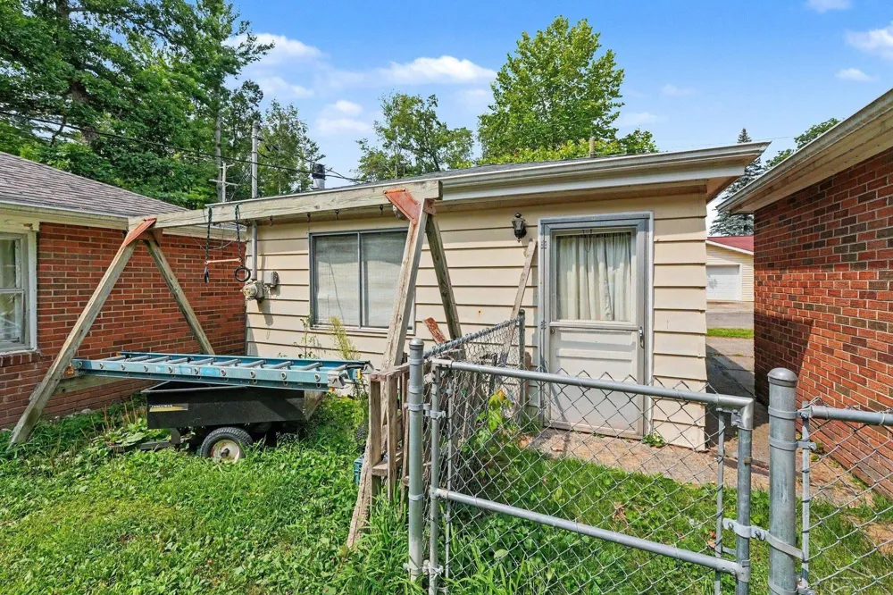 403 Apple Blossom Avenue Denton Township, MI 48651
