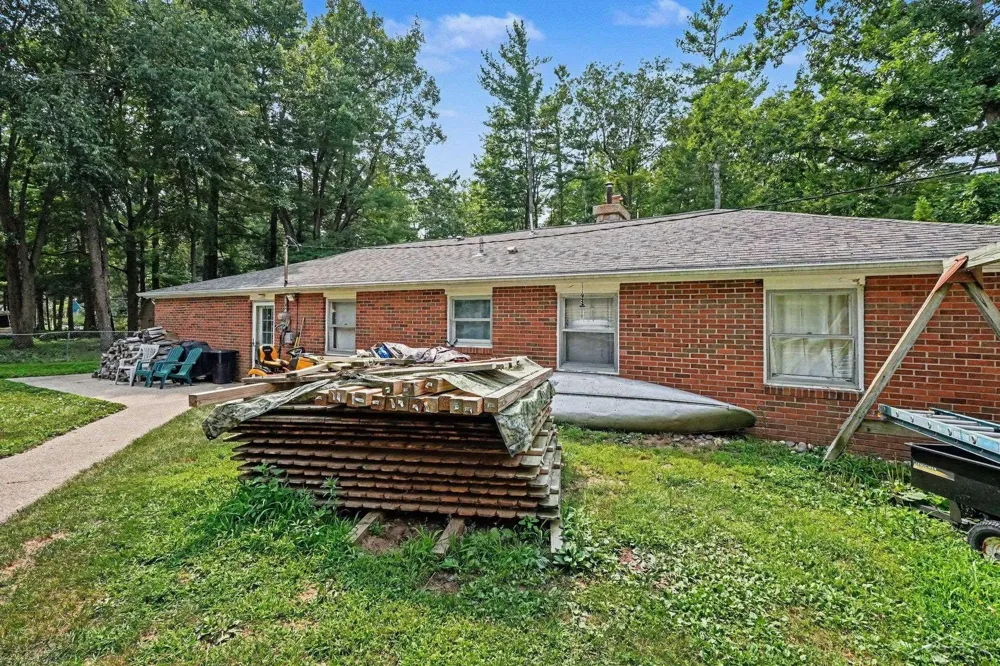403 Apple Blossom Avenue Denton Township, MI 48651