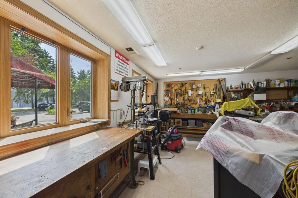 32 11th Avenue S #215 Hopkins, MN 55343