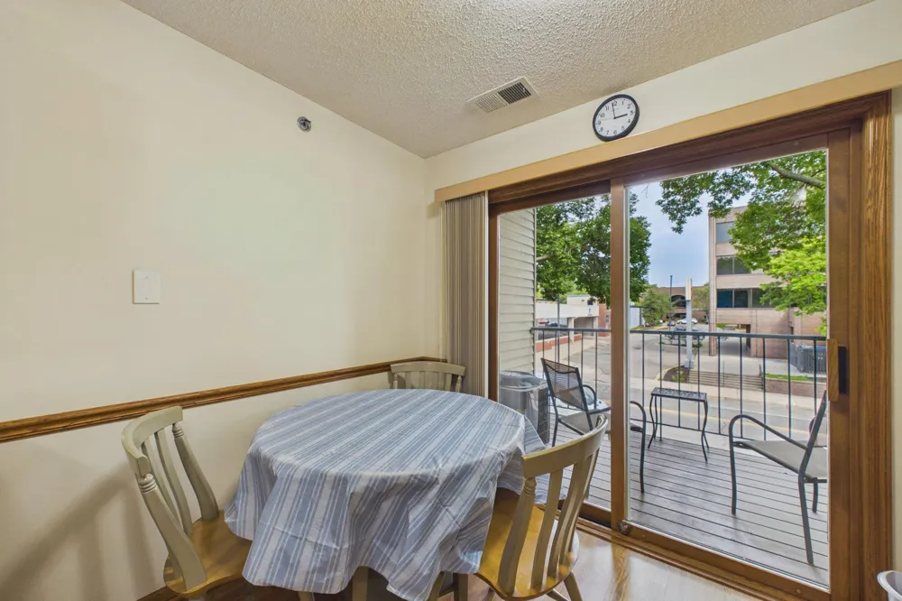 32 11th Avenue S #215 Hopkins, MN 55343