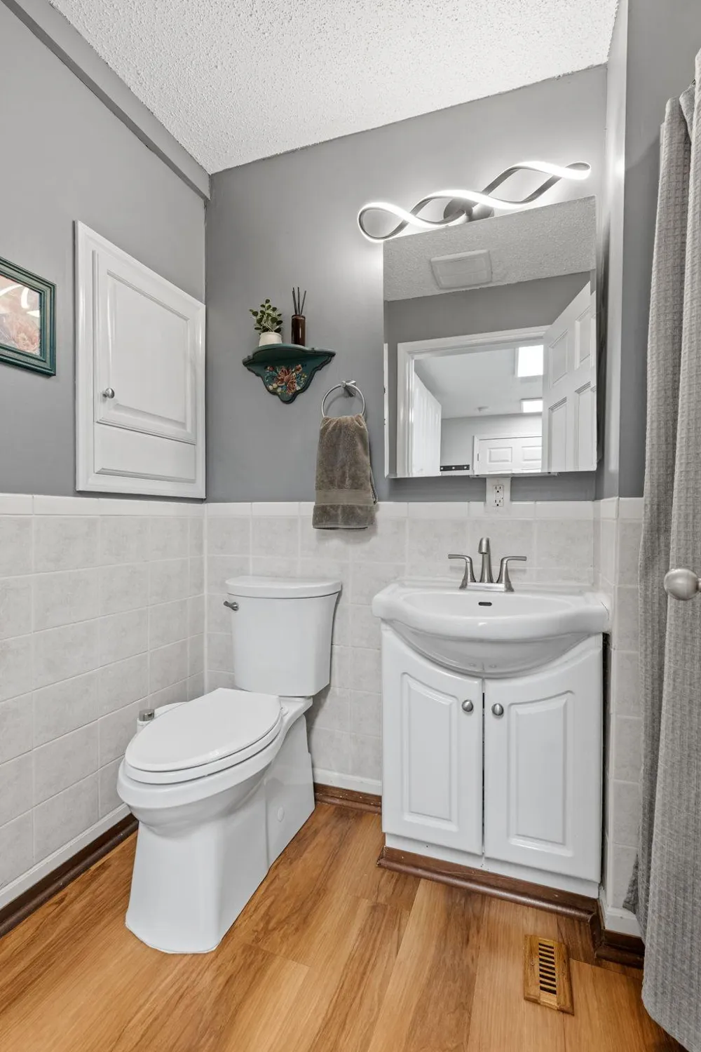 274 Quinlan Avenue Lakeland, MN 55043
