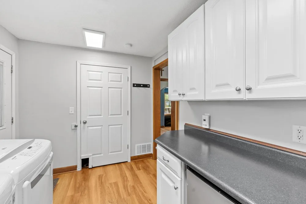 274 Quinlan Avenue Lakeland, MN 55043