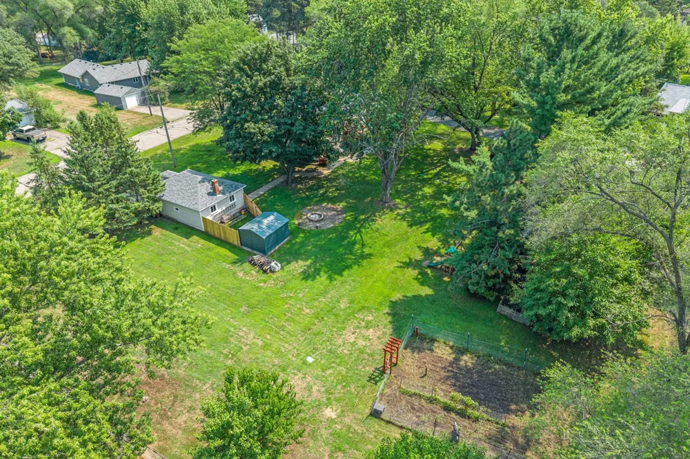 274 Quinlan Avenue Lakeland, MN 55043