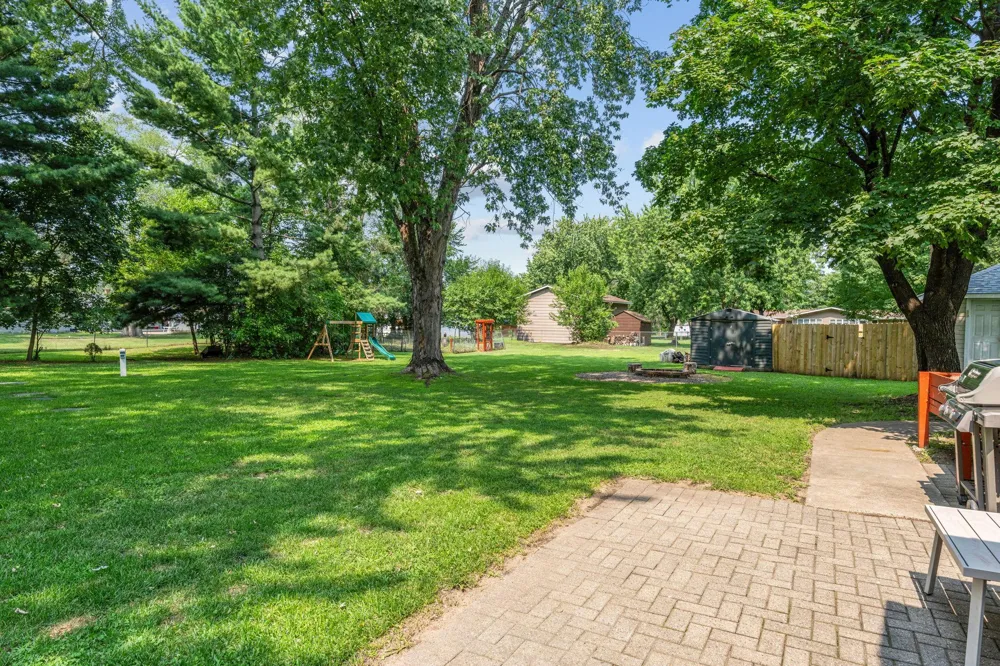 274 Quinlan Avenue Lakeland, MN 55043