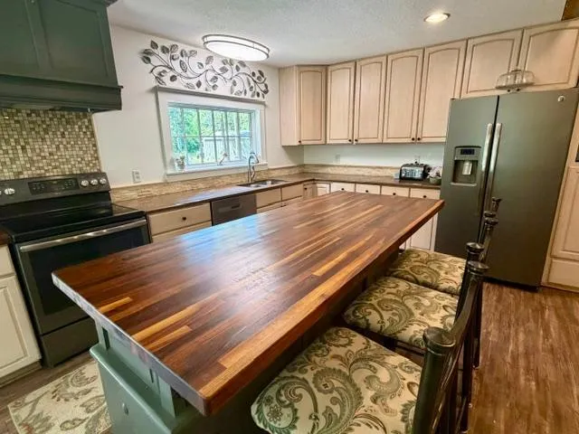 26957 State Highway 65 Pengilly, MN 55775