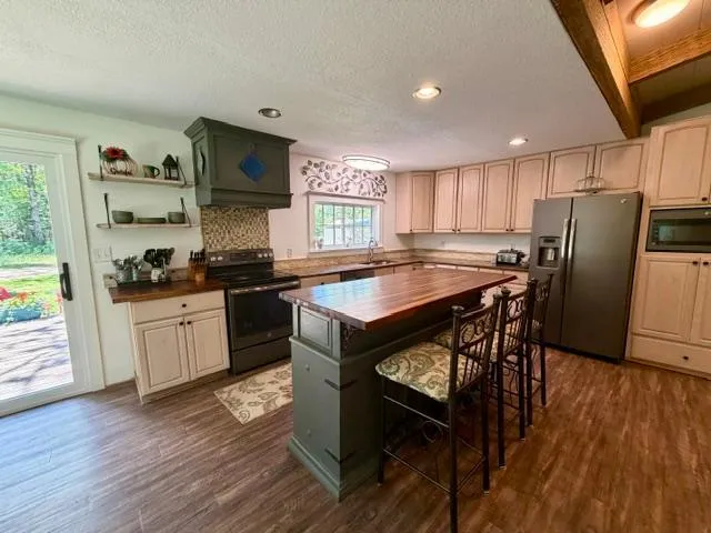 26957 State Highway 65 Pengilly, MN 55775