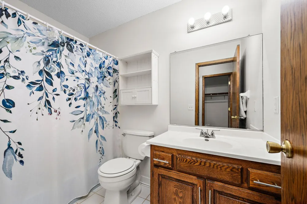 8824 Montegue Terrace Brooklyn Park, MN 55443