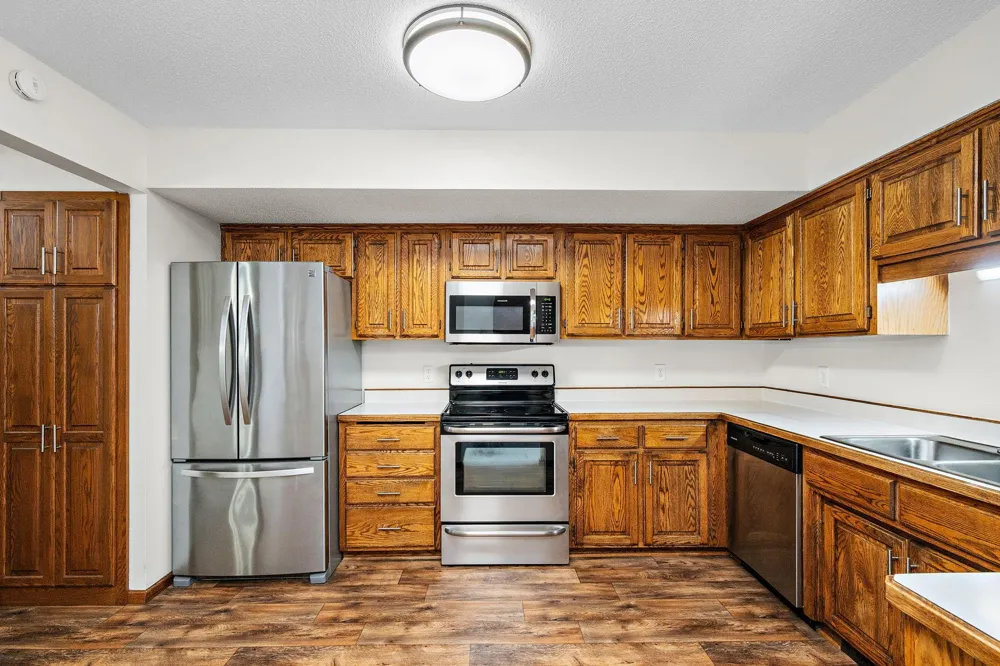 8824 Montegue Terrace Brooklyn Park, MN 55443