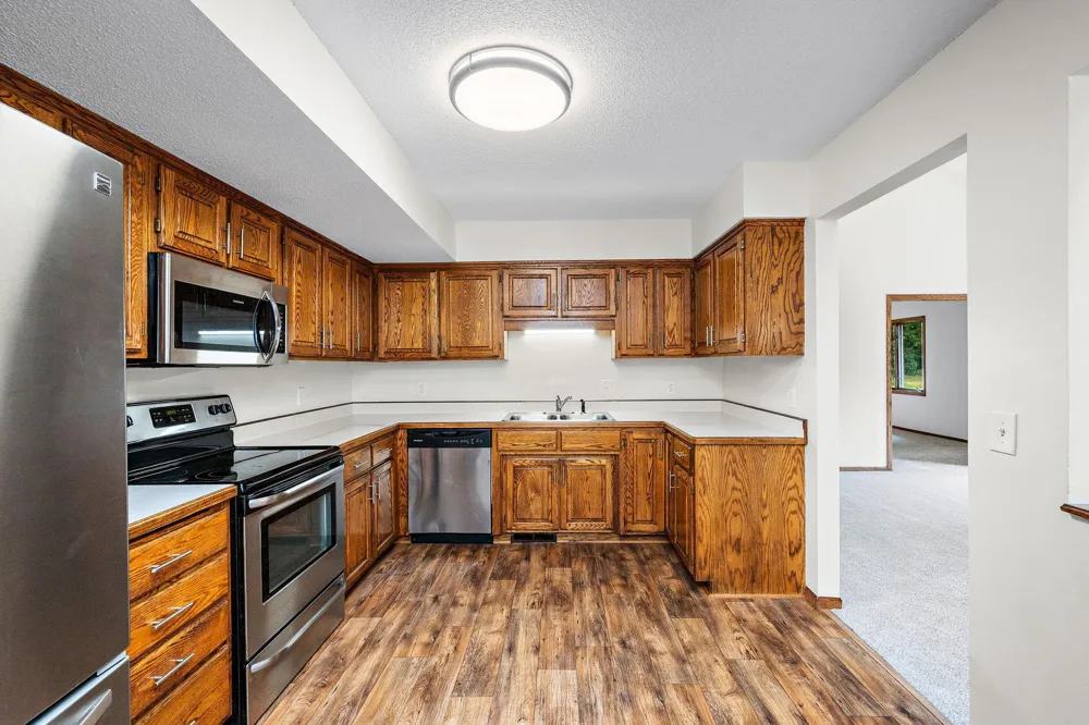 8824 Montegue Terrace Brooklyn Park, MN 55443