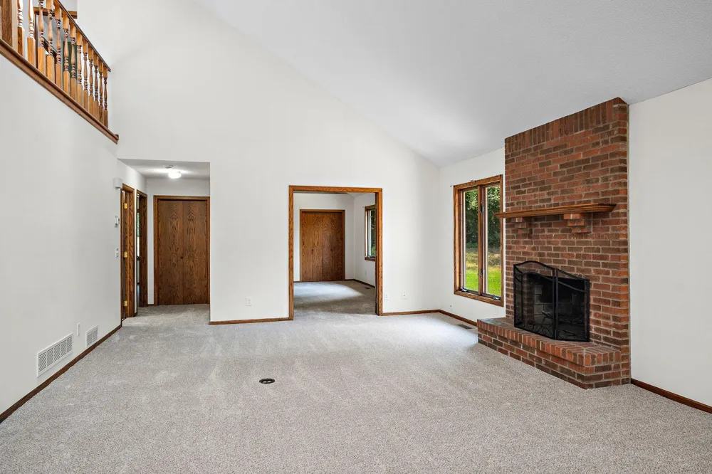 8824 Montegue Terrace Brooklyn Park, MN 55443