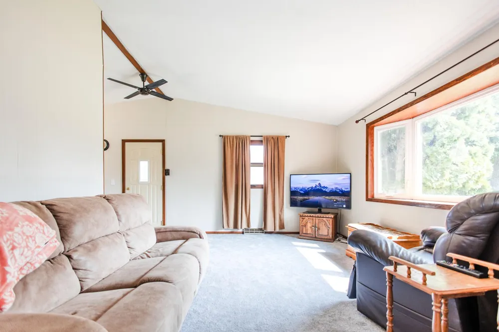 1213 Riverside Drive Detroit Lakes, MN 56501