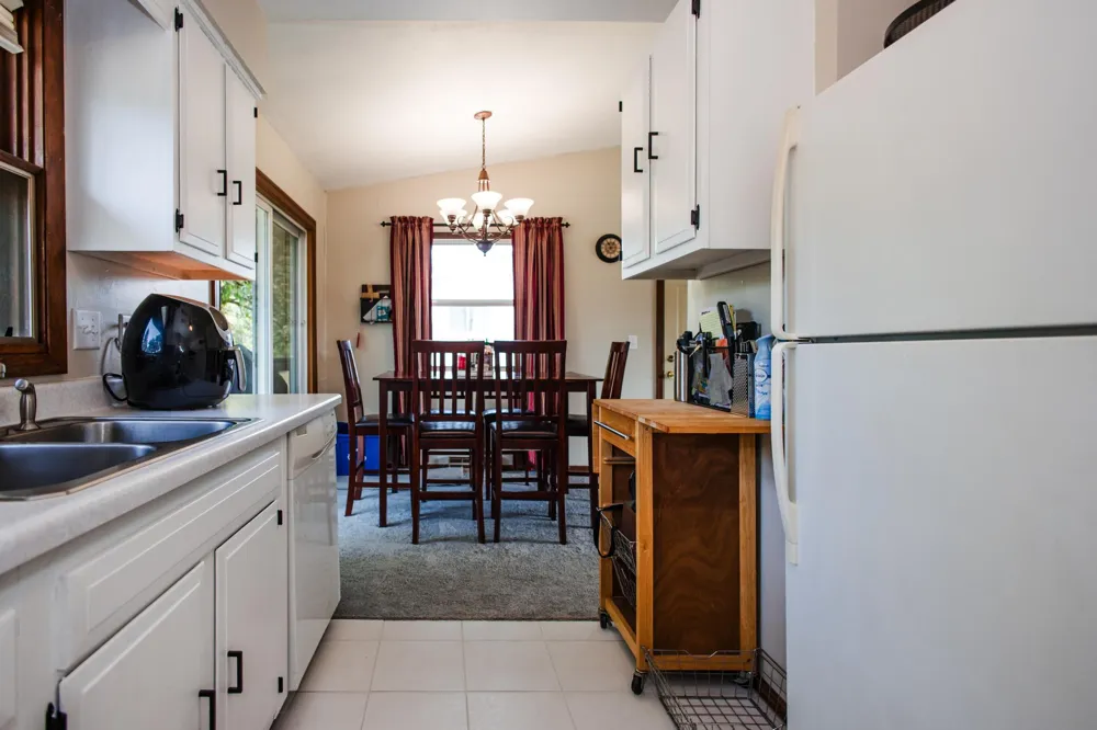 1213 Riverside Drive Detroit Lakes, MN 56501