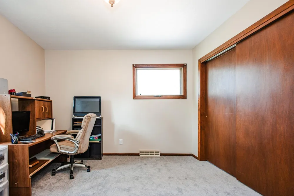 1213 Riverside Drive Detroit Lakes, MN 56501