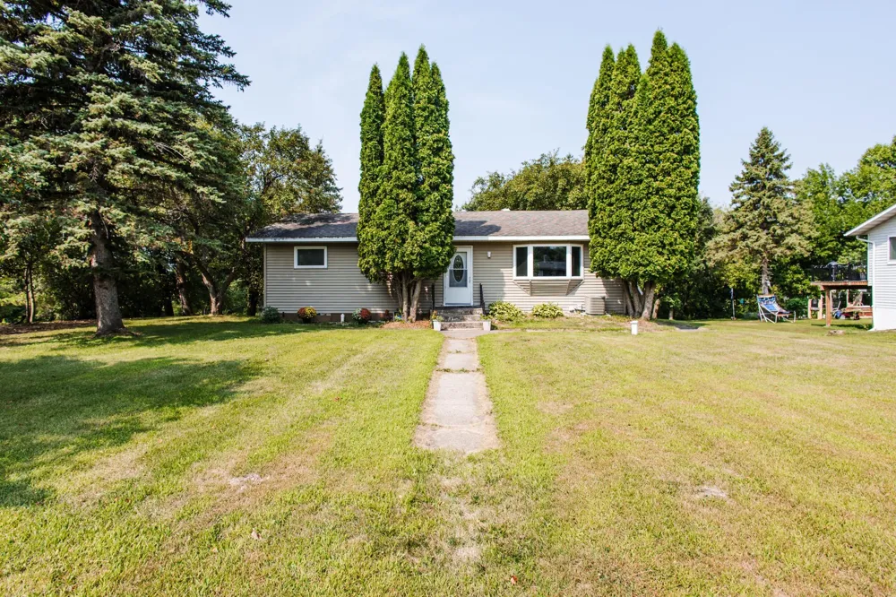 1213 Riverside Drive Detroit Lakes, MN 56501
