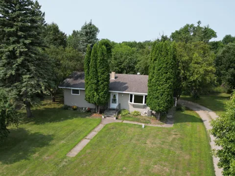 1213 Riverside Drive