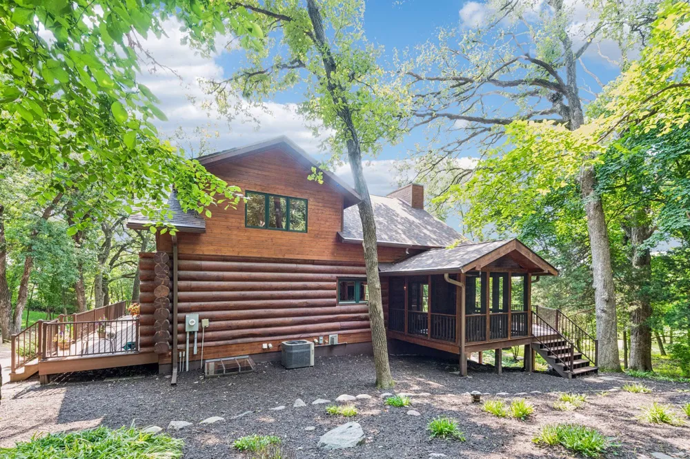10580 Little Avenue Waconia, MN 55387