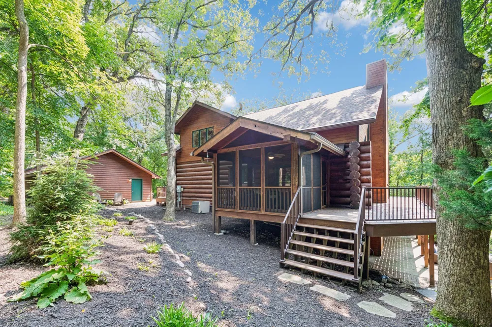 10580 Little Avenue Waconia, MN 55387