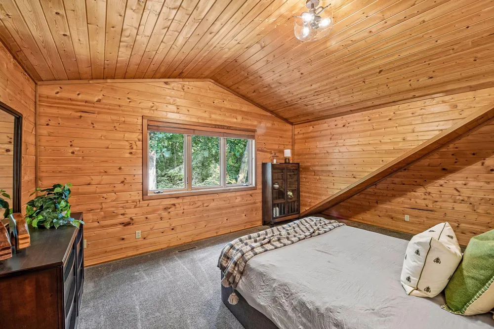 10580 Little Avenue Waconia, MN 55387