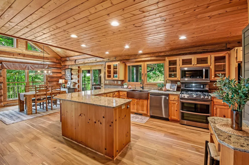 10580 Little Avenue Waconia, MN 55387