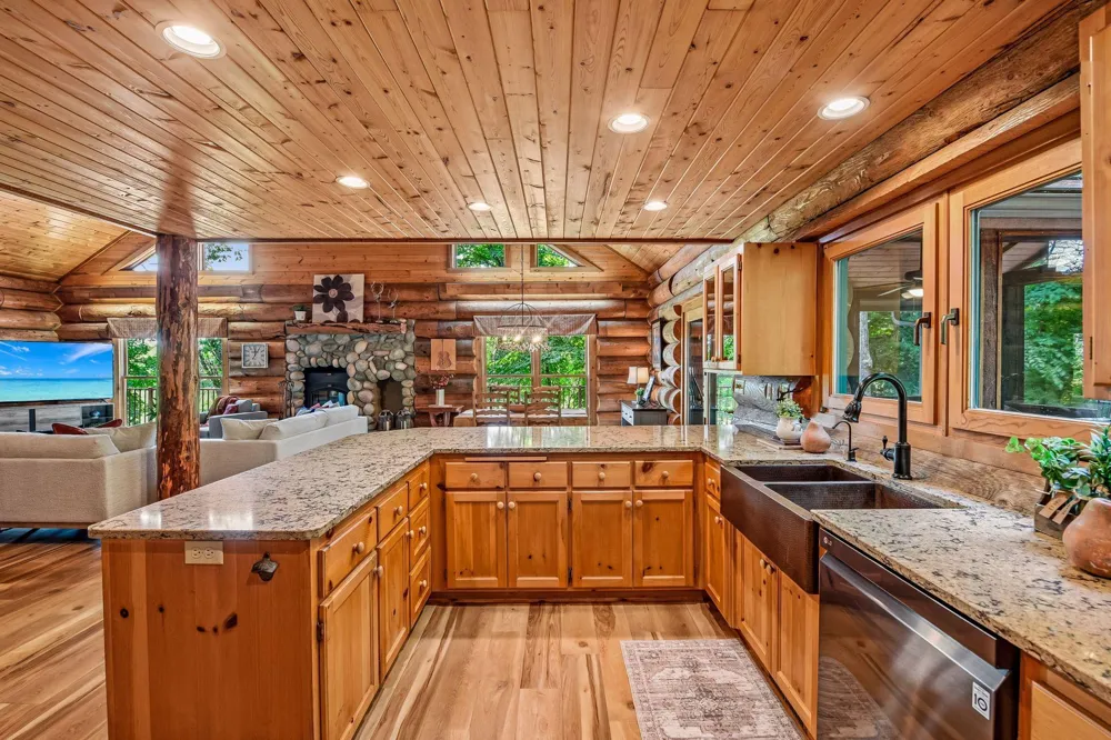 10580 Little Avenue Waconia, MN 55387