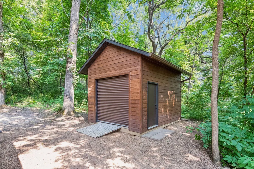 10580 Little Avenue Waconia, MN 55387
