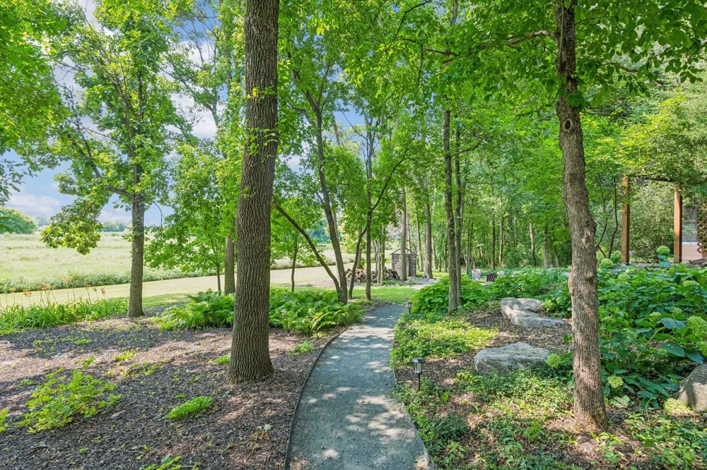 10580 Little Avenue Waconia, MN 55387